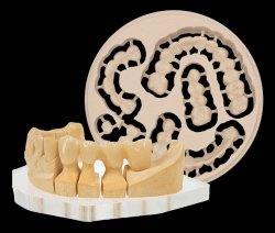 Polident krążek PMMA multilayers 16mm